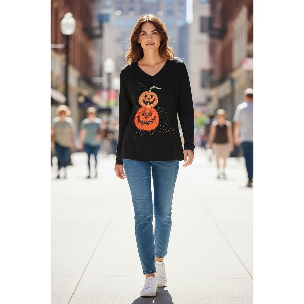 Halloween Woman's Shirt Size L Cre8tion sequined beaded pumpkin top Long Sleeve